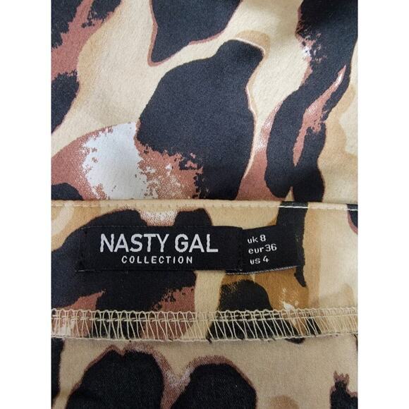 Nasty Gal Collection Mini Skirt Size 4 Faux Wrap Satin Animal Print Ruffle - Picture 6 of 7